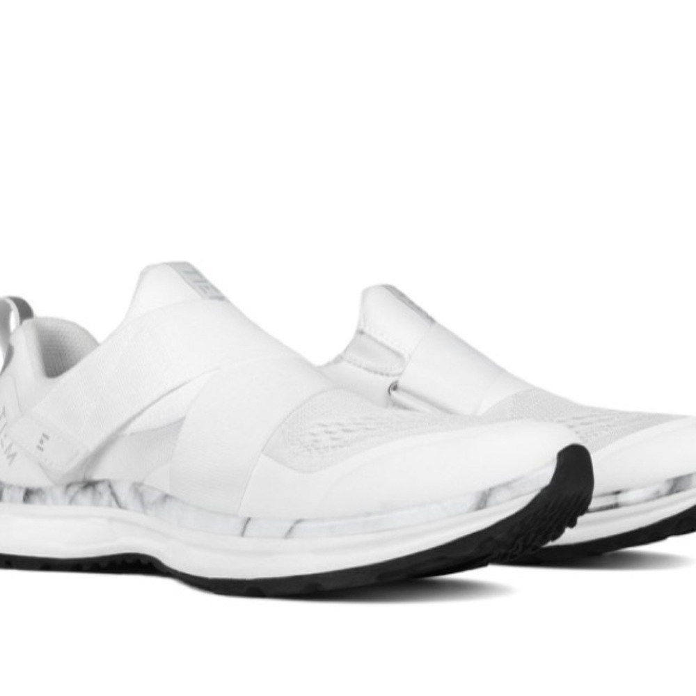 White tiems size 7.5 women’s